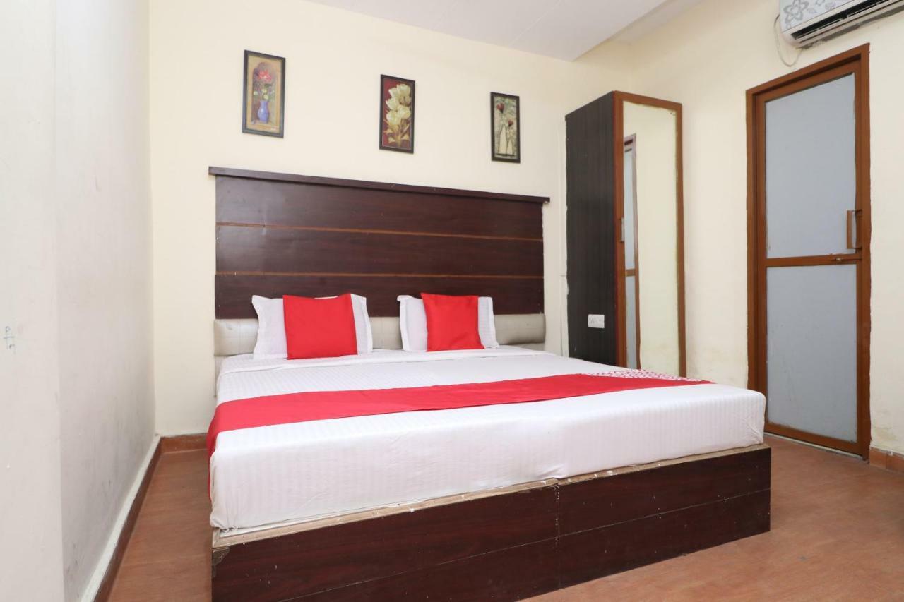Oyo 29852 Hotel Golden View Abadpura Eksteriør bilde