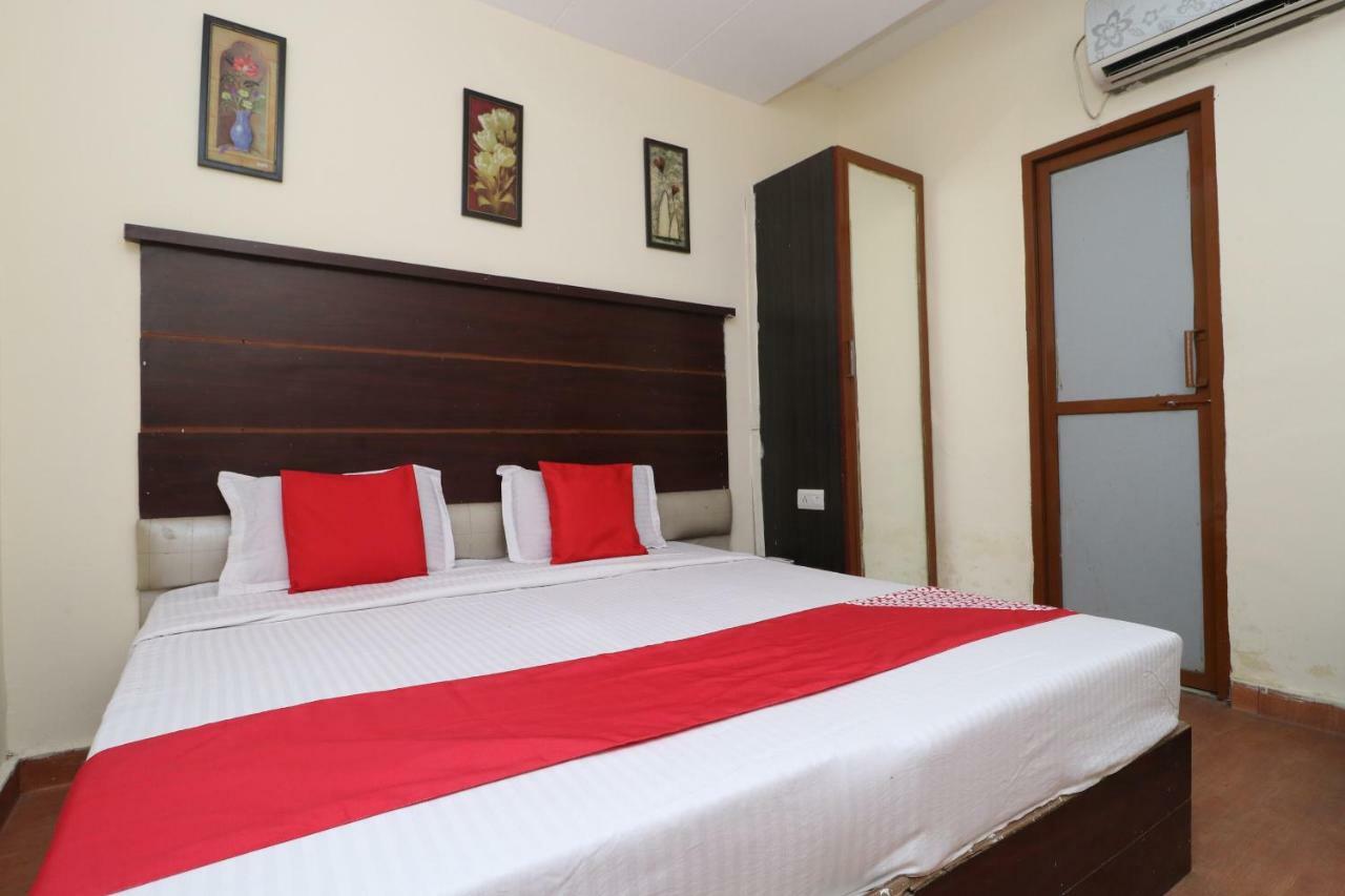 Oyo 29852 Hotel Golden View Abadpura Eksteriør bilde