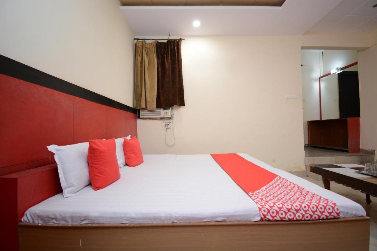 Oyo 29852 Hotel Golden View Abadpura Eksteriør bilde